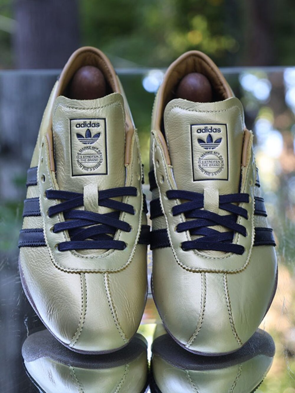 Adidas Tokyo Gold Metallic Black - Picture 9 of 14